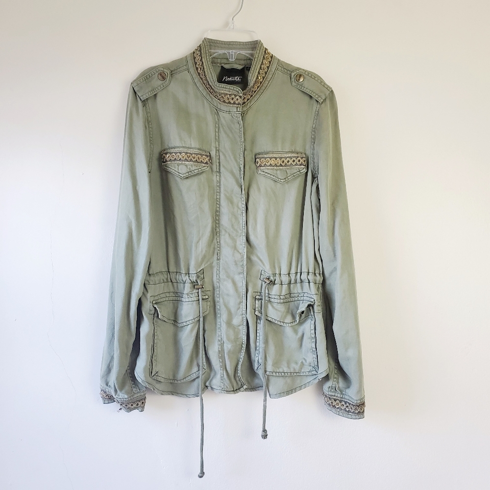 Tunnel Neck Army Green Anorak with Bead Embroidery Accents